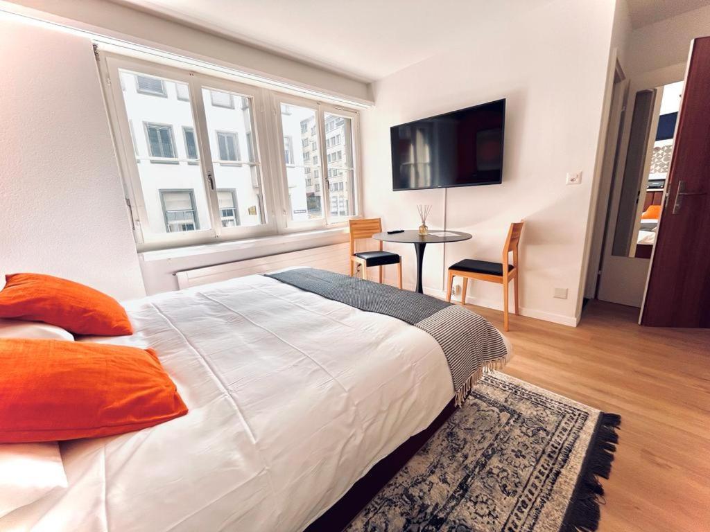 Cozy Studio Apartment Unit 11 In Center Of Цюрих Екстер'єр фото
